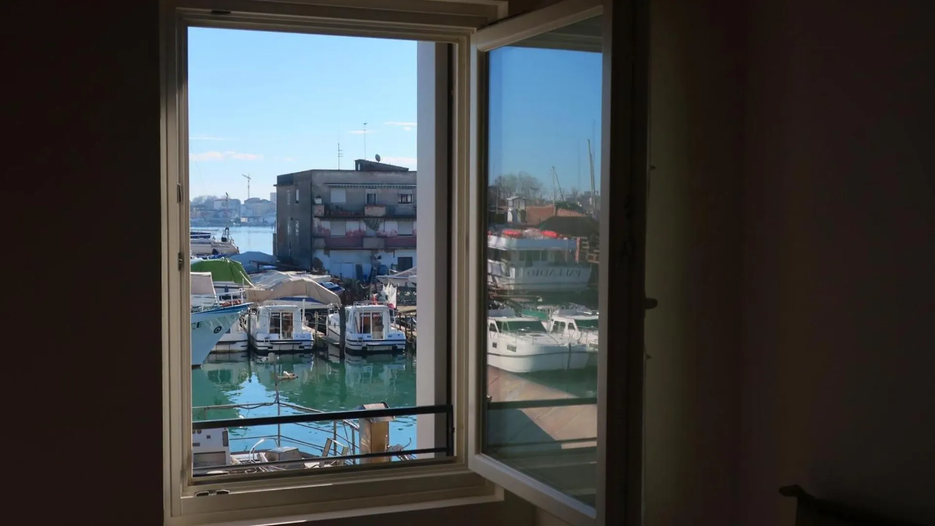 Iris House Apartment Chioggia 0*,